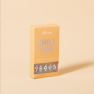 Chill house Chill Tips Wavy Baby Press On Nails